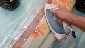 Поклейка  или спайка плёнки на большую теплицу утюгом в домашних условиях комнаты 3 на 4 метра