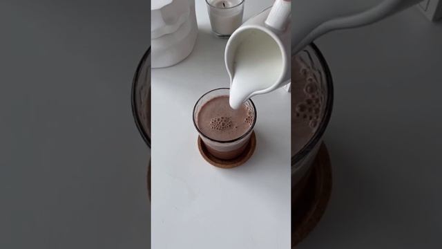 Пышная пенка для какао | Секрет в конце видео смотреть онлайн