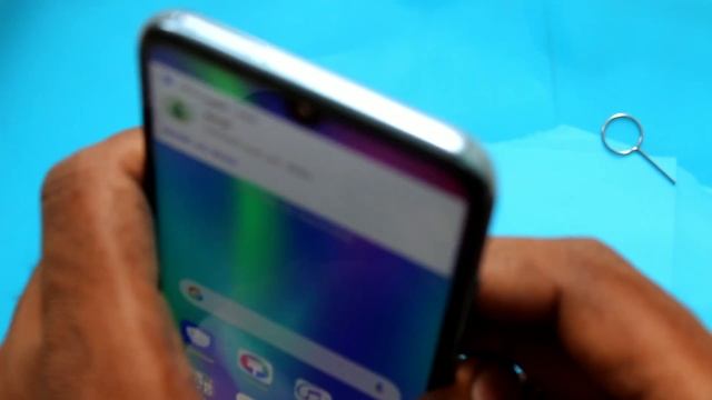 How to insert SIM cards and SD card in Honor 10 Lite смотреть онлайн