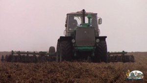ХТЗ Т-150к (СМД-72) Дискование стерни после сои с БДТ-7