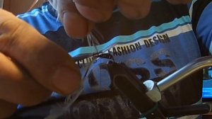 ВИДЕО УРОК ВЯЗАНИЕ МУШЕК НА ХАРИУС НАВОЗНАЯ МУХА