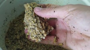 Килограмм ПРИКОРМКИ всего за 60 РУБЛЕЙ?! Классная ПРИКОРМКА для РЫБАЛКИ на КАРАСЯ, ЛЕЩА и САЗАНА!