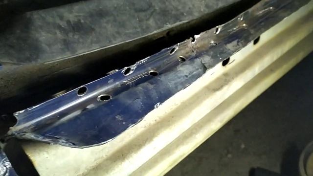 [ЕвроТаврия] Демонтаж задней части порога. Чем отсверливать точечную сварку? смотреть онлайн