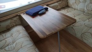 Обзор шикарного алюминиевого малыша-крепыша Bailey Orion 2014 года 4 места с французской кроватью