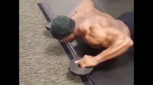 Упражнения на дельты мышц RU GYM.