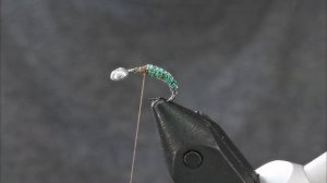 Мушка на хариуса - имитация навозницы