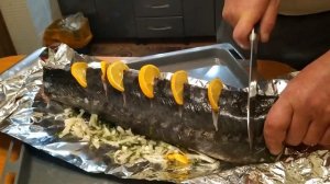 Запекаем осетра в духовке. Bake sturgeon in the oven.