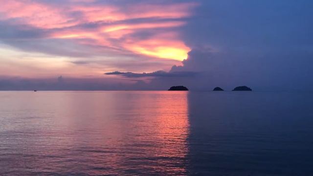 УДИВИТЕЛЬНЫЙ ЗАКАТ НА ОСТРОВЕ КО ЧАНГ!БЕЗУМНО КРАСИВО! смотреть онлайн