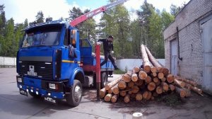 Погрузка леса манипулятором Част 1