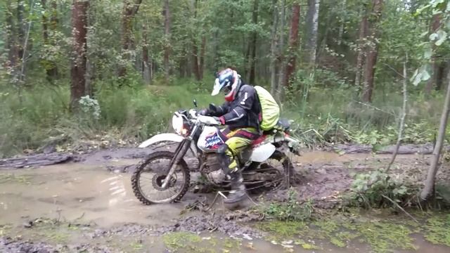 Xonda 250XR Лужа по дороге из д.Старово в д.Малуево Ивановская обл. 17.08.19 смотреть онлайн