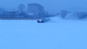 Nissan Liberty покатушки