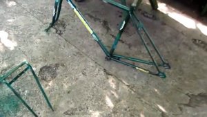 Велосипед УКРАИНА ХВЗ. Установил на раму КРЫЛЬЯ и БАГАЖНИК