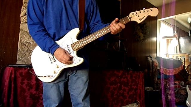Dirty Squier Mustang w/GFS Brighton Rock Pups смотреть онлайн