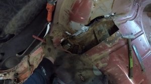опель вектра б часть 8.варю внутреннюю часть арки.