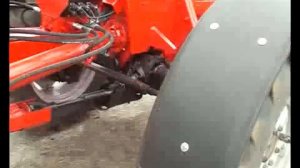 Полноприводной автогрейдер класса 100 ГС-10-08