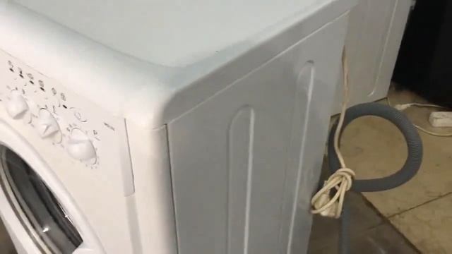 Стиральная машинка Indesit WISL103 10299