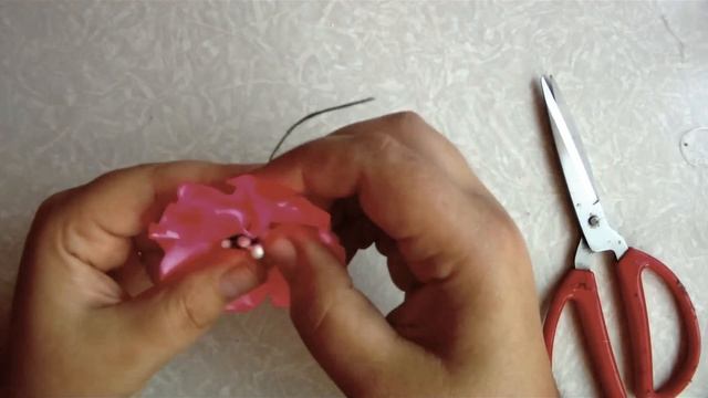 Как сделать обруч Канзаши своими руками \ How do you wrap your hands kanzashi \ смотреть онлайн