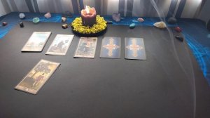 ЕСТЬ ЛИ У НЕГО ЛЮБОВНИЦА? ТАРО РАСКЛАД. 5 ПОЗИЦИЙ. ?