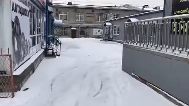 Детский снегоход, катание на лыжах, сноуборде, бензине, топливо с дисковым т смотреть онлайн