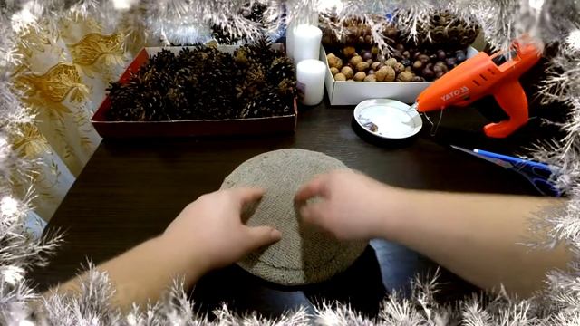 DIY Новогодний подсвечник из шишек /Christmas candle
