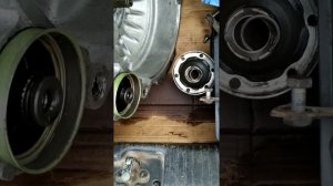 Golf 3 gt 1.6 ,1.8,2.0,заміна сальників коробки передач