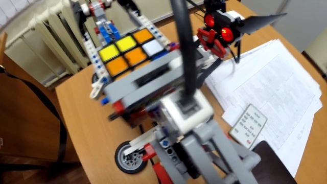 Сборка Кубика Рубика роботом LEGO Mindstorms EV3 . Уфа, кружок робототехники смотреть онлайн