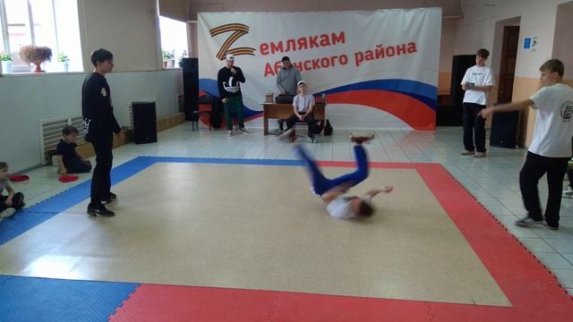 Брейкинг соло 13-16 лет - Батл 1 - п.Абан "АРТ-КВАДРАТ 2023" смотреть онлайн