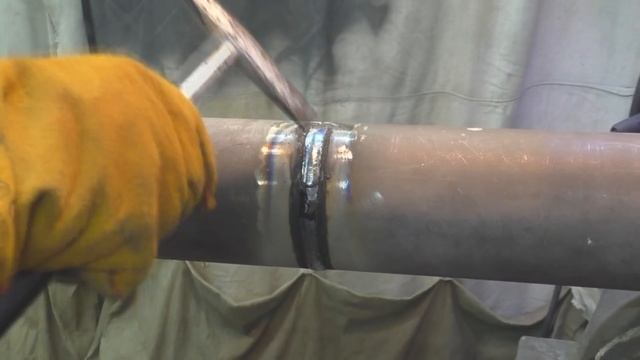 Как заварить трубу электродом в один проход?Электроды с основным и рутиловым покрытием. смотреть онлайн