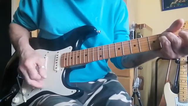 Fender BLACKIE Stratocaster DEMO смотреть онлайн