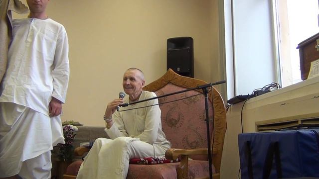 Ачарйаратна прабху. Лекция по Бхагавад-гите как она есть, 9.34. Пермь, 24.09.2017 смотреть онлайн