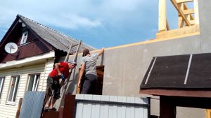 Каркасная пристройка к дому с заменой крыши