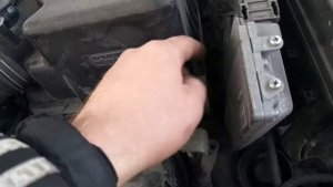 Toyota RAV4 в кузове А40 Замена воздушного фильтра / A40 body Air filter replacement