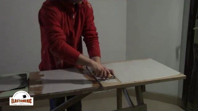 Испытание образцов жидкой кровли систем Elastomeric.