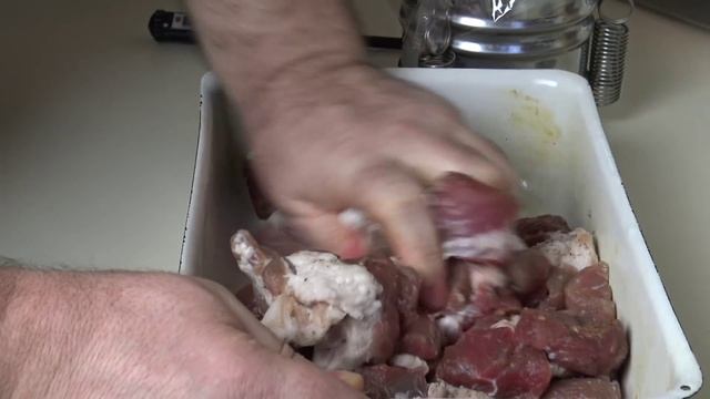 Как сделать домашнюю ветчину из свиной лопатки. смотреть онлайн