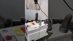 Процесс испытания двухступенчатого пластинчато-роторного вакуумного насоса PFEIFFER VACUUM DUO 20M.