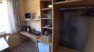 База "Причал рыбака" Астраханская область. Обзор дома с кухней.