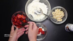 Творожной Десерт из клубники с бананом