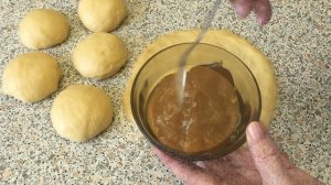 Воздушные булочки-улитки с повидлом