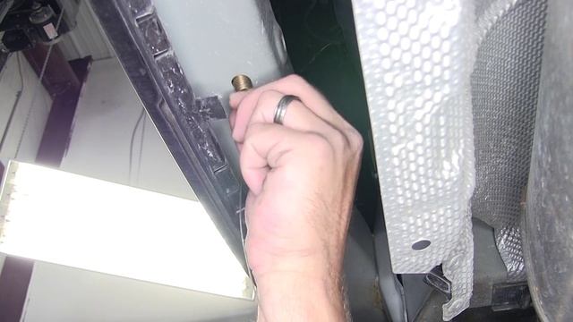 etrailer | Trailer Hitch Installation - 2011 Volvo C30 - Curt смотреть онлайн