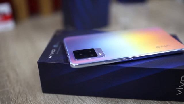 Сравнение новинок vivo: V21 и V21e