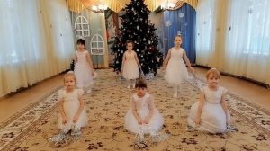 Танец снежинок.