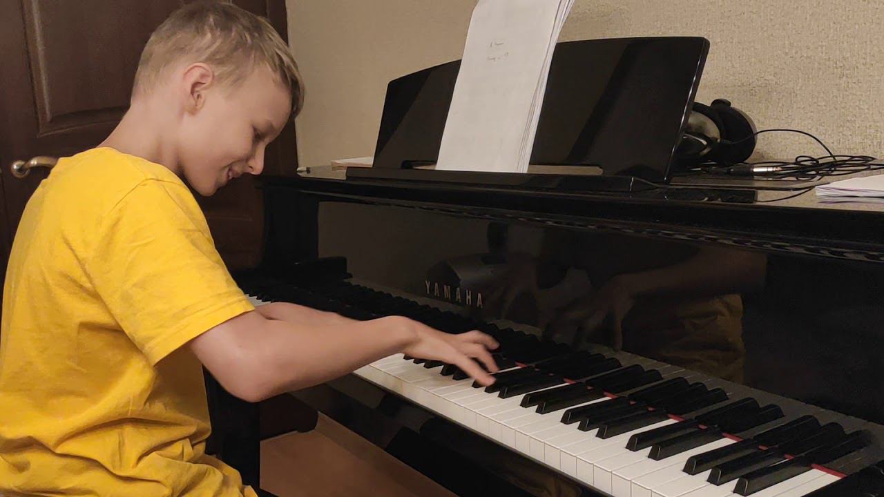 Захар Внутских, П.И.Чайковский, Детский альбом, Камаринская смотреть онлайн