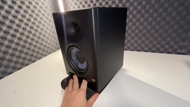 Обзор-распаковка активных студийных мониторов Presonus Eris E5XT смотреть онлайн