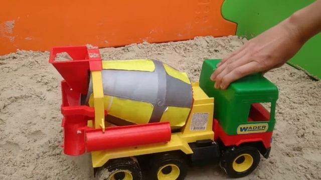 Бетономешалка WADER 39223- ОБЗОР. Mixer WADER 39223 Middle truck review смотреть онлайн