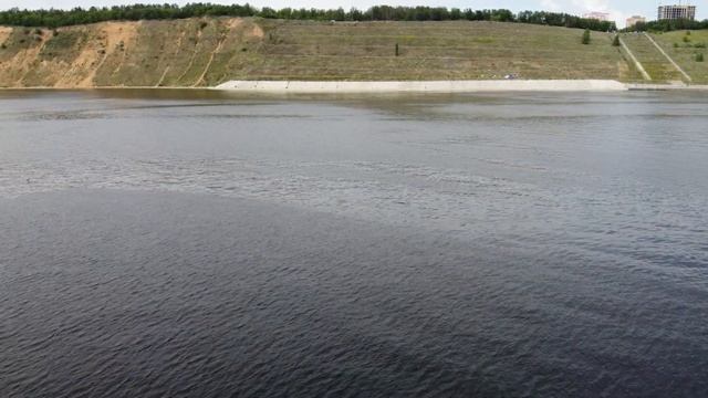 Гидроцикл и набережная Комсы смотреть онлайн