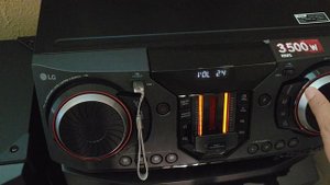 LG CL98 tocando forte no user eq