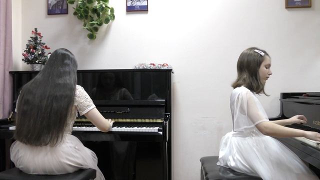 Мотовиловкер Софья, Погосян Елена: С. Рахманинов "Итальянская полька (в 4 руки)" смотреть онлайн