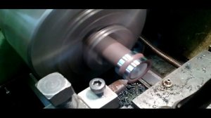Проточка подшипника. Токарка с огоньком. Groove of the bearing. Tokarka with a light