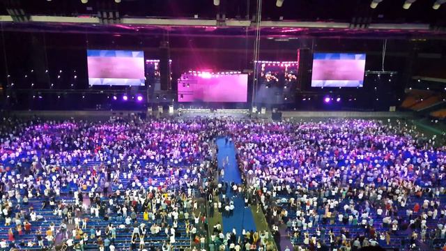 Фиолетовое Да! Разговор с сердцем!Тони Роббинс смотреть онлайн