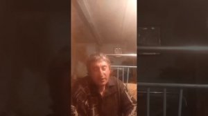 песня на стихи Ларисы Рубальской.женщина курит на лавочке